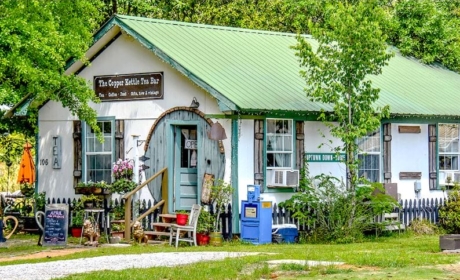 Copper Kettle Tea Cottage